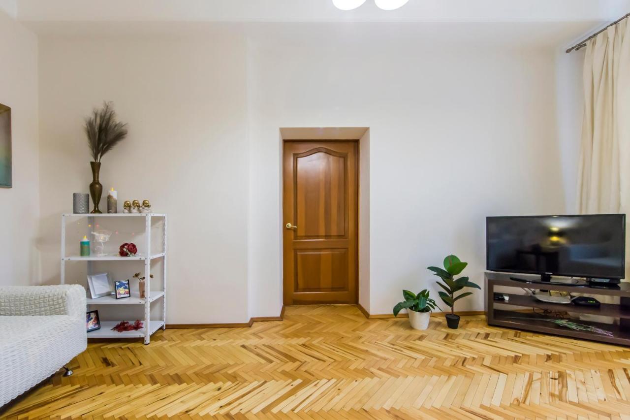 Затишна Квартира На Майдані Незалежності Kiev Exterior foto